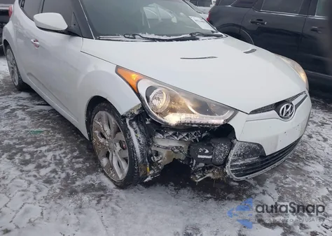 2015 Hyundai Veloster z USA, uszkodzony, nr VIN KMHTC6AD2FU225168